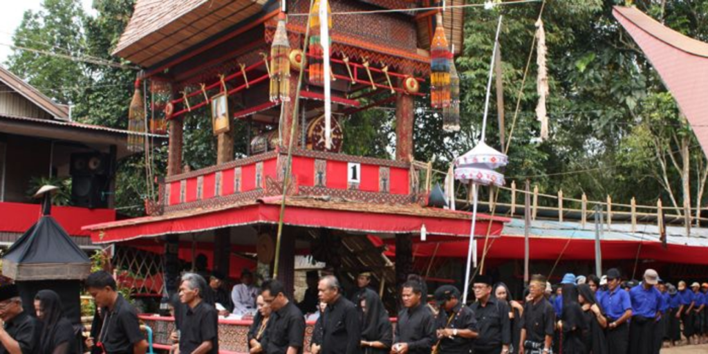 Toraja: Rambu Solo dan Sesi Minum Bersama